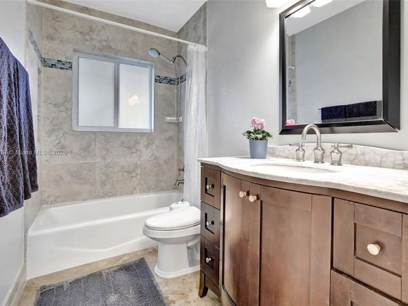 1780 SW 51st Ter, Plantation FL 33317
