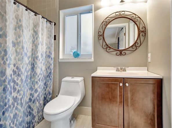 1780 SW 51st Ter, Plantation FL 33317