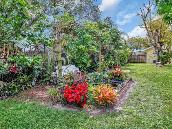 1780 SW 51st Ter, Plantation FL 33317