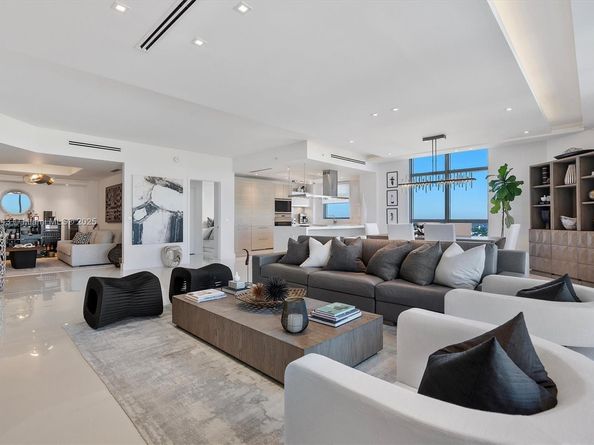 17301 Biscayne Blvd 2202, North Miami Beach FL 33160