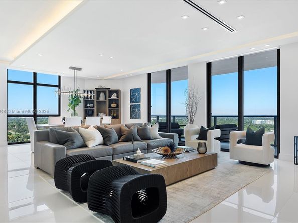 17301 Biscayne Blvd 2202, North Miami Beach FL 33160