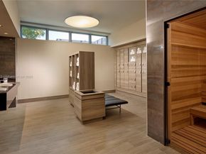 17301 Biscayne Blvd 2202, North Miami Beach FL 33160