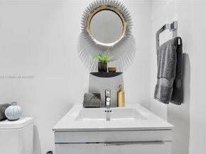 17301 Biscayne Blvd 2202, North Miami Beach FL 33160