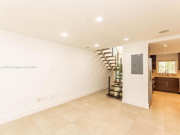 1310 Salzedo St 1310, Coral Gables FL 33134