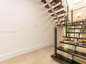 1310 Salzedo St 1310, Coral Gables FL 33134