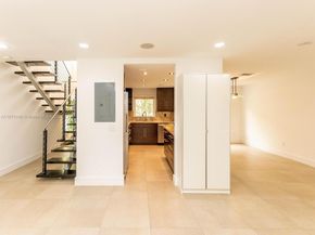 1310 Salzedo St 1310, Coral Gables FL 33134