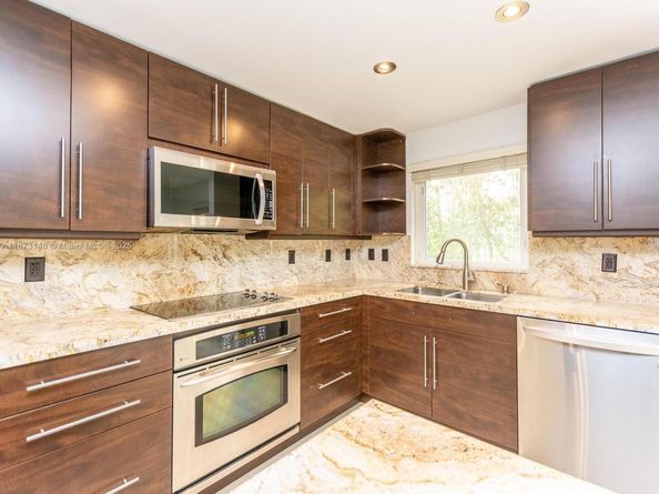 1310 Salzedo St 1310, Coral Gables FL 33134