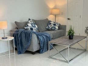 411 SE 6th Ave, Pompano Beach FL 33060