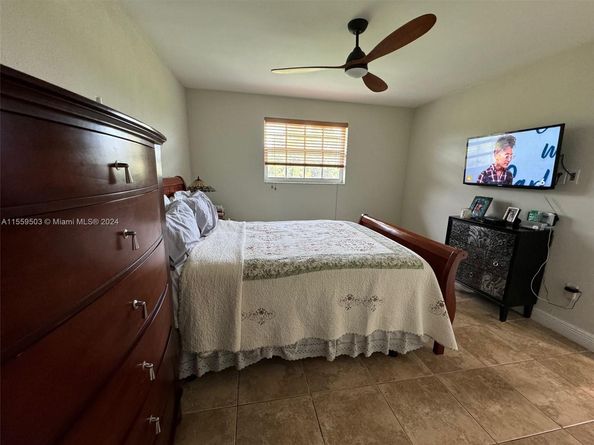 5500 SW 77th Ct 305, Miami FL 33155