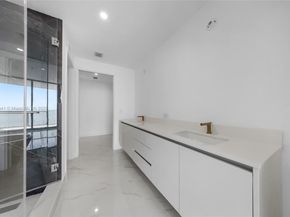 700 NE 24th street 3204, Miami FL 33137