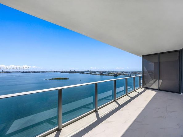 700 NE 24th street 3204, Miami FL 33137