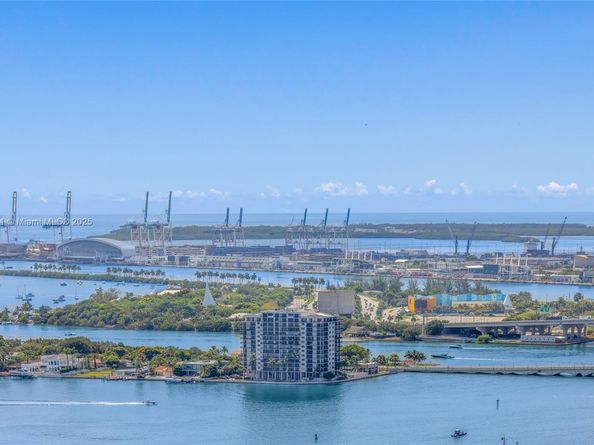 700 NE 24th street 3204, Miami FL 33137