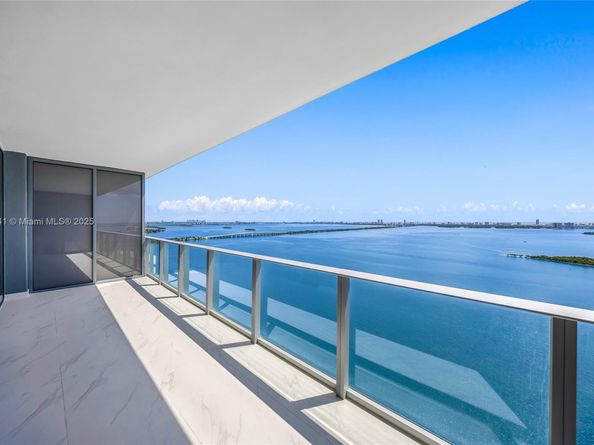 700 NE 24th street 3204, Miami FL 33137