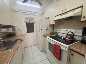 16900 NE 14th Ave 111, Miami FL 33162