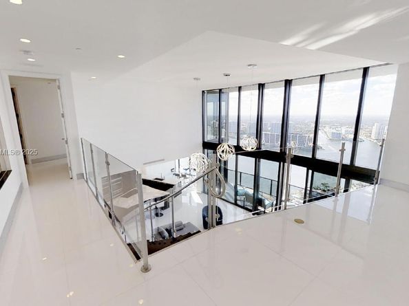 18555 Collins Ave 4804, Sunny Isles Beach FL 33160