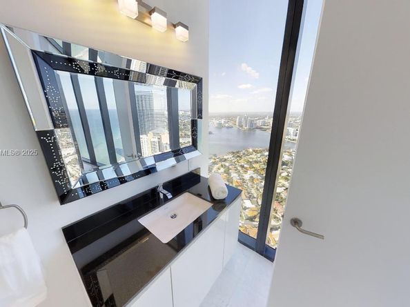 18555 Collins Ave 4804, Sunny Isles Beach FL 33160