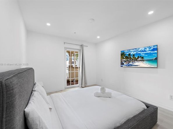 1415 Sunset Harbour Dr 204, Miami Beach FL 33139