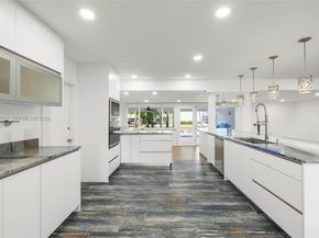 1895 Ixora Rd, North Miami FL 33181