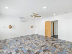 1895 Ixora Rd, North Miami FL 33181