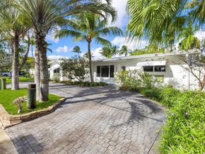 1895 Ixora Rd, North Miami FL 33181