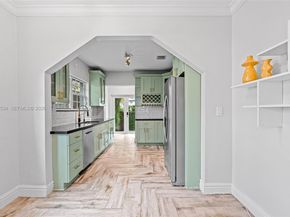 1209 La Mancha Ave, Coral Gables FL 33134