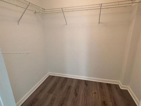 244 Biscayne Blvd 1606, Miami FL 33132