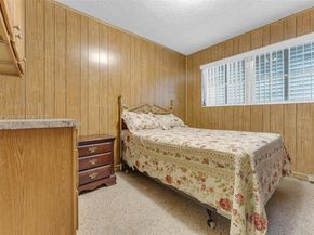 2238 NW 58th St, Miami FL 33142