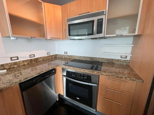 480 NE 30th St 1403, Miami FL 33137