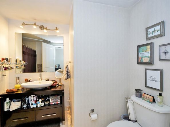 480 NE 30th St 1403, Miami FL 33137