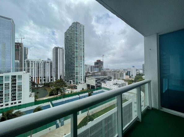 480 NE 30th St 1403, Miami FL 33137