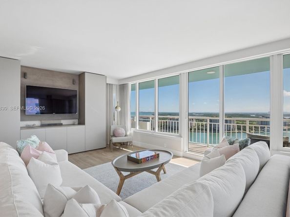 400 S Pointe Dr 2309, Miami Beach FL 33139
