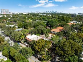 2997 Day Ave, Miami FL 33133