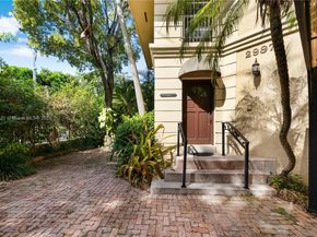 2997 Day Ave, Miami FL 33133