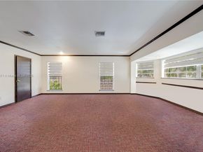 2997 Day Ave, Miami FL 33133