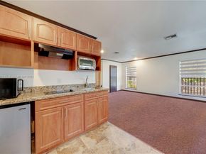 2997 Day Ave, Miami FL 33133