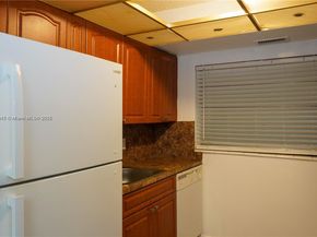 11855 NE 19th Dr 10, North Miami FL 33181