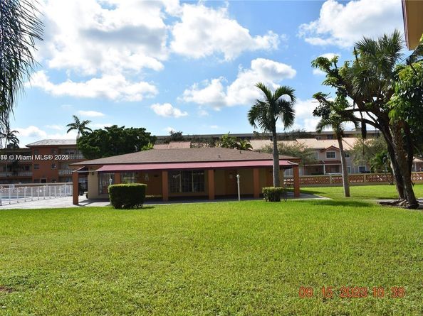 11855 NE 19th Dr 10, North Miami FL 33181