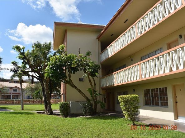 11855 NE 19th Dr 10, North Miami FL 33181
