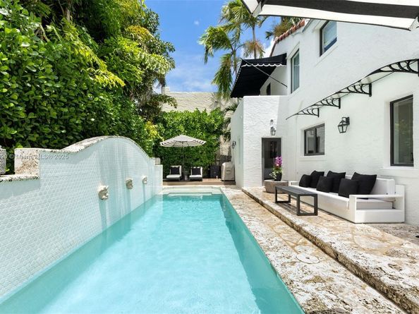 4430 Alton Rd, Miami Beach FL 33140
