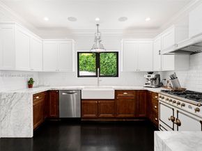 4430 Alton Rd, Miami Beach FL 33140