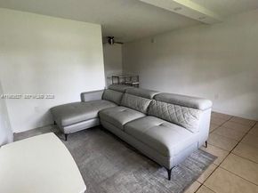 70 NE 202nd Ter T12, Miami Gardens FL 33179