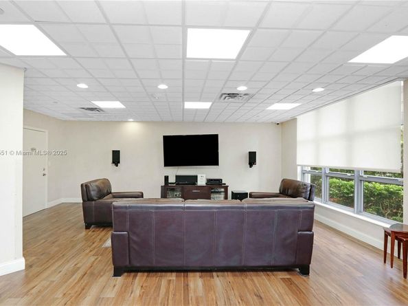 Undisclosed Address #A11873551, Aventura FL 33180