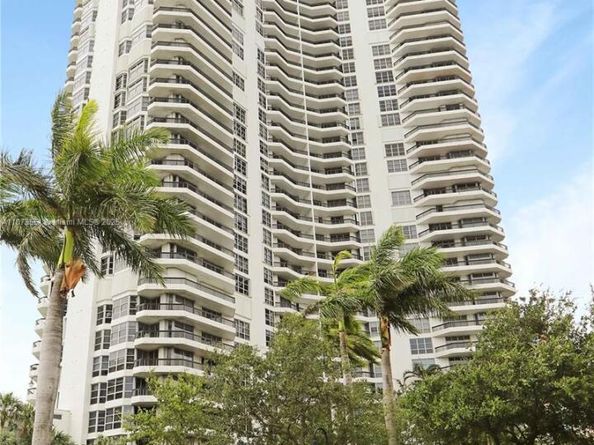 Undisclosed Address #A11873551, Aventura FL 33180