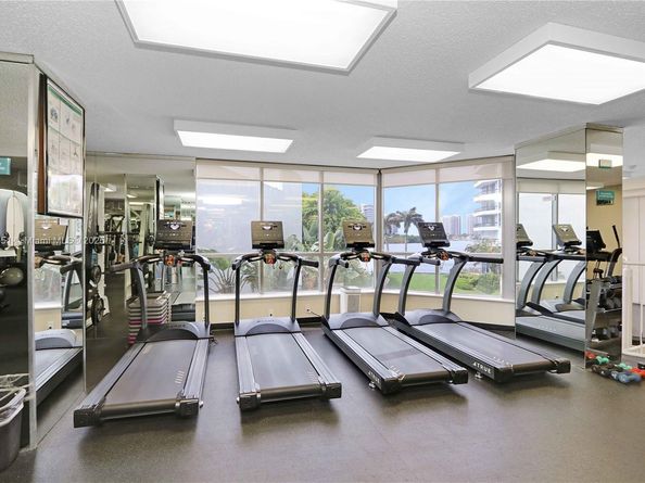 Undisclosed Address #A11873551, Aventura FL 33180