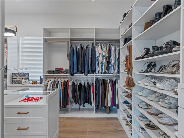 11907 SW 70th Ave, Pinecrest FL 33156