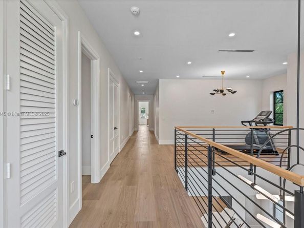 11907 SW 70th Ave, Pinecrest FL 33156