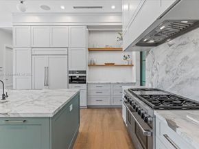 11907 SW 70th Ave, Pinecrest FL 33156