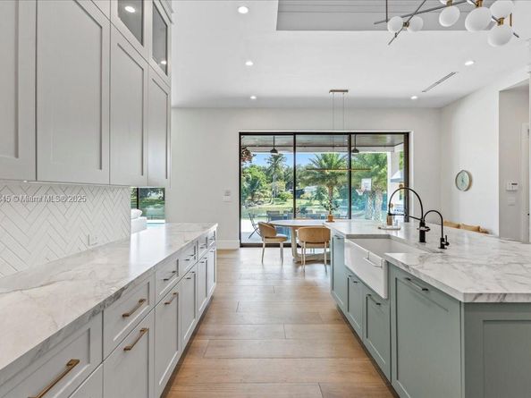 11907 SW 70th Ave, Pinecrest FL 33156