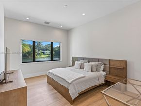 11907 SW 70th Ave, Pinecrest FL 33156