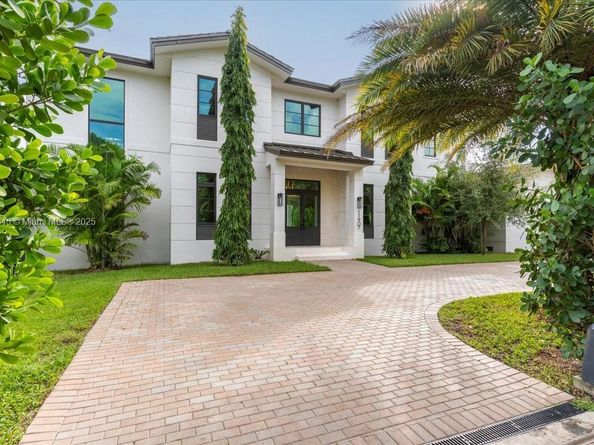 11907 SW 70th Ave, Pinecrest FL 33156